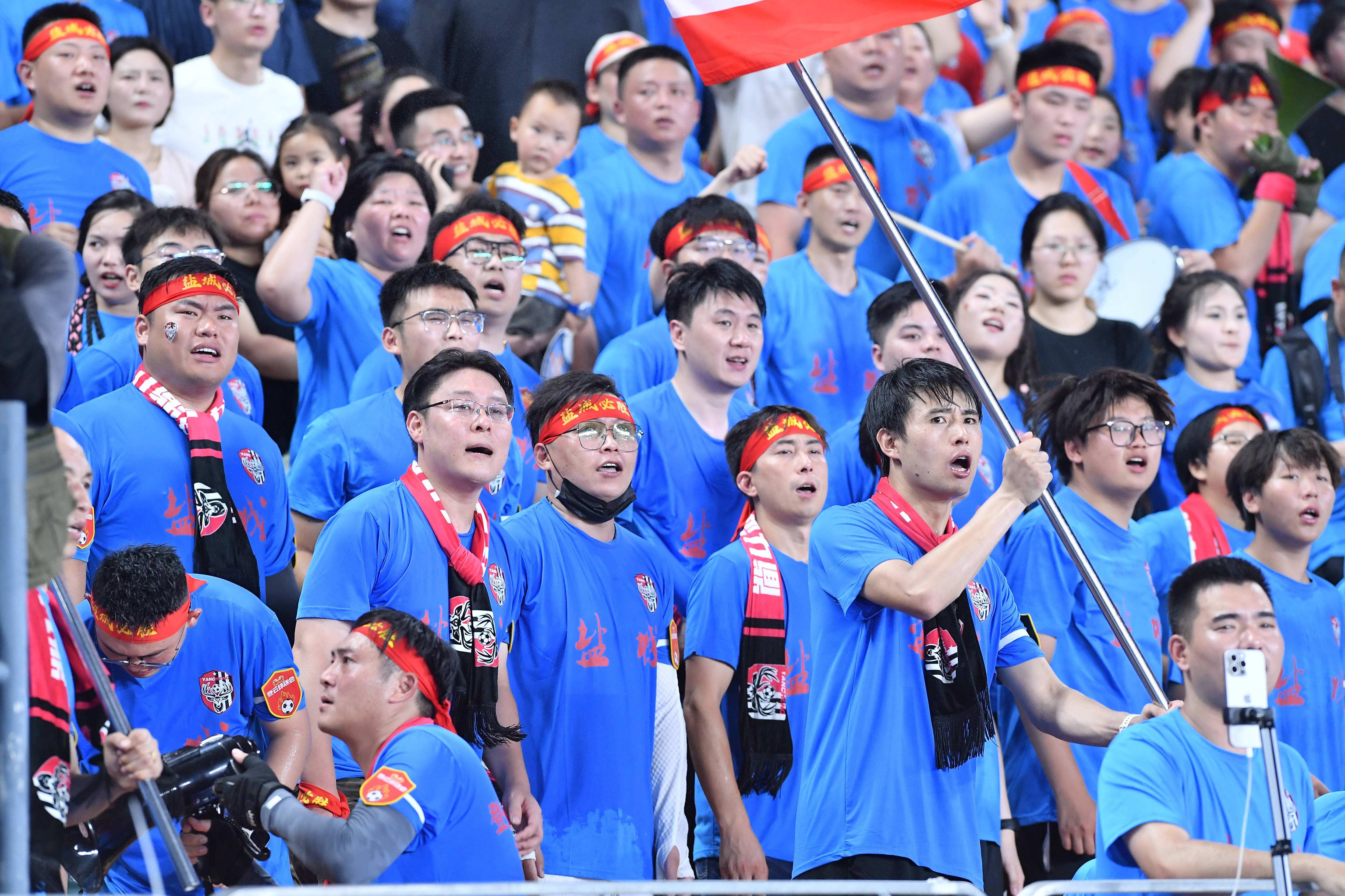 （体育）足球——江苏省城市足球联赛：南通队胜盐城队