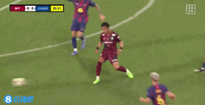 半场-加西亚捅射破门库巴西失误送礼 巴塞罗那暂1-1神户胜利船