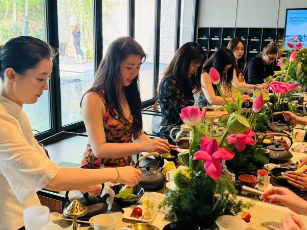 伏羊盛宴遇苏超激情 徐州万科34社区燃动今夏邻里情