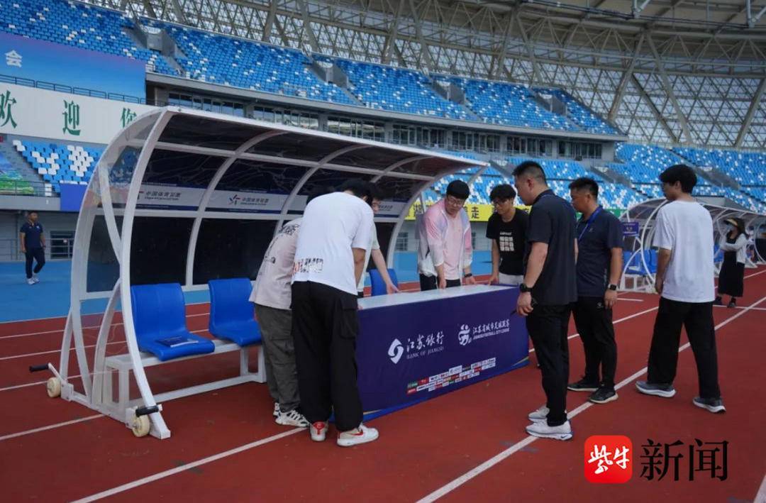 笔尖传热爱，文字记荣光：苏超盐城队全民共创纪实图书背后的温情与力量