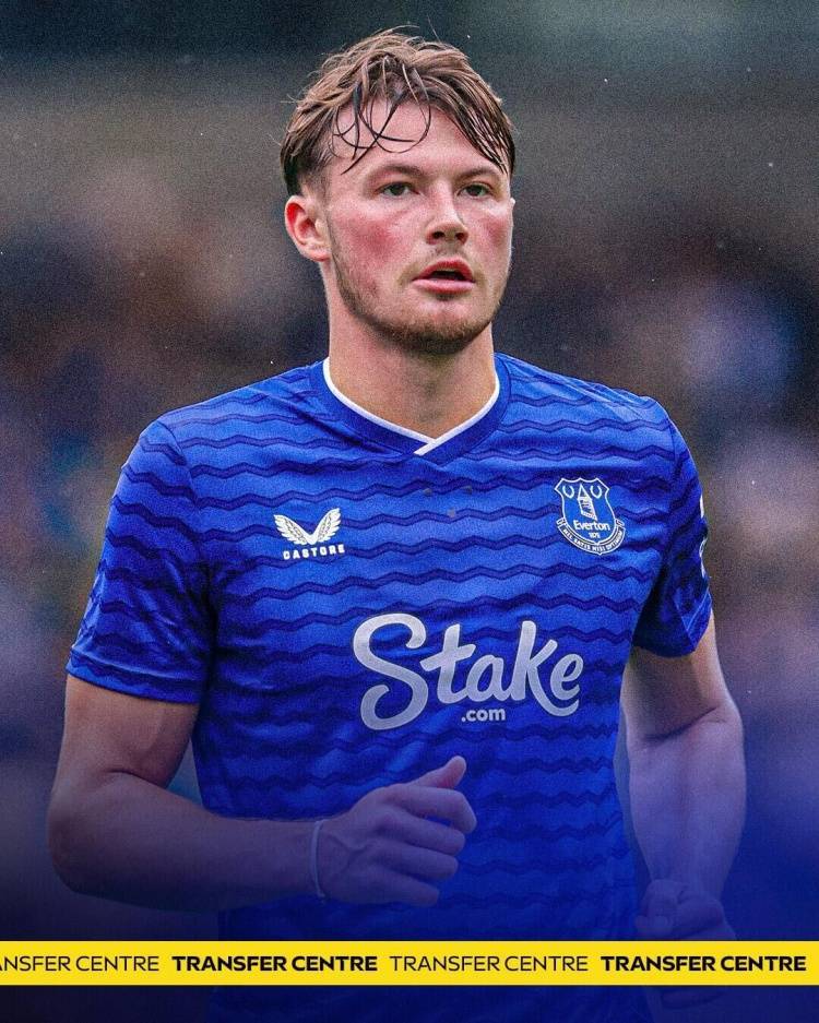 天空体育：塞维利亚在谈租借埃弗顿后卫帕特森