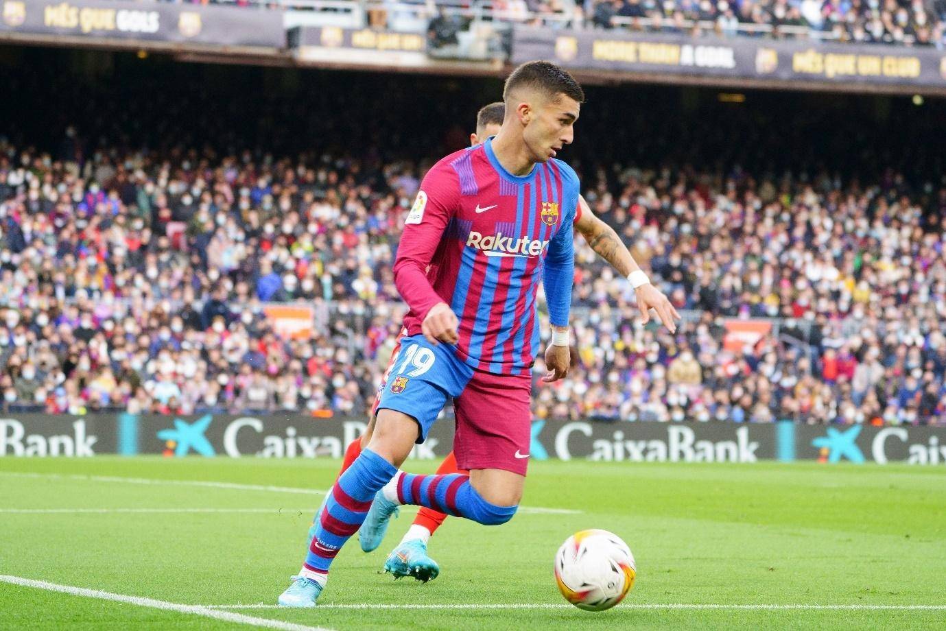 盘点曾效力于巴塞罗那和瓦伦西亚的球员