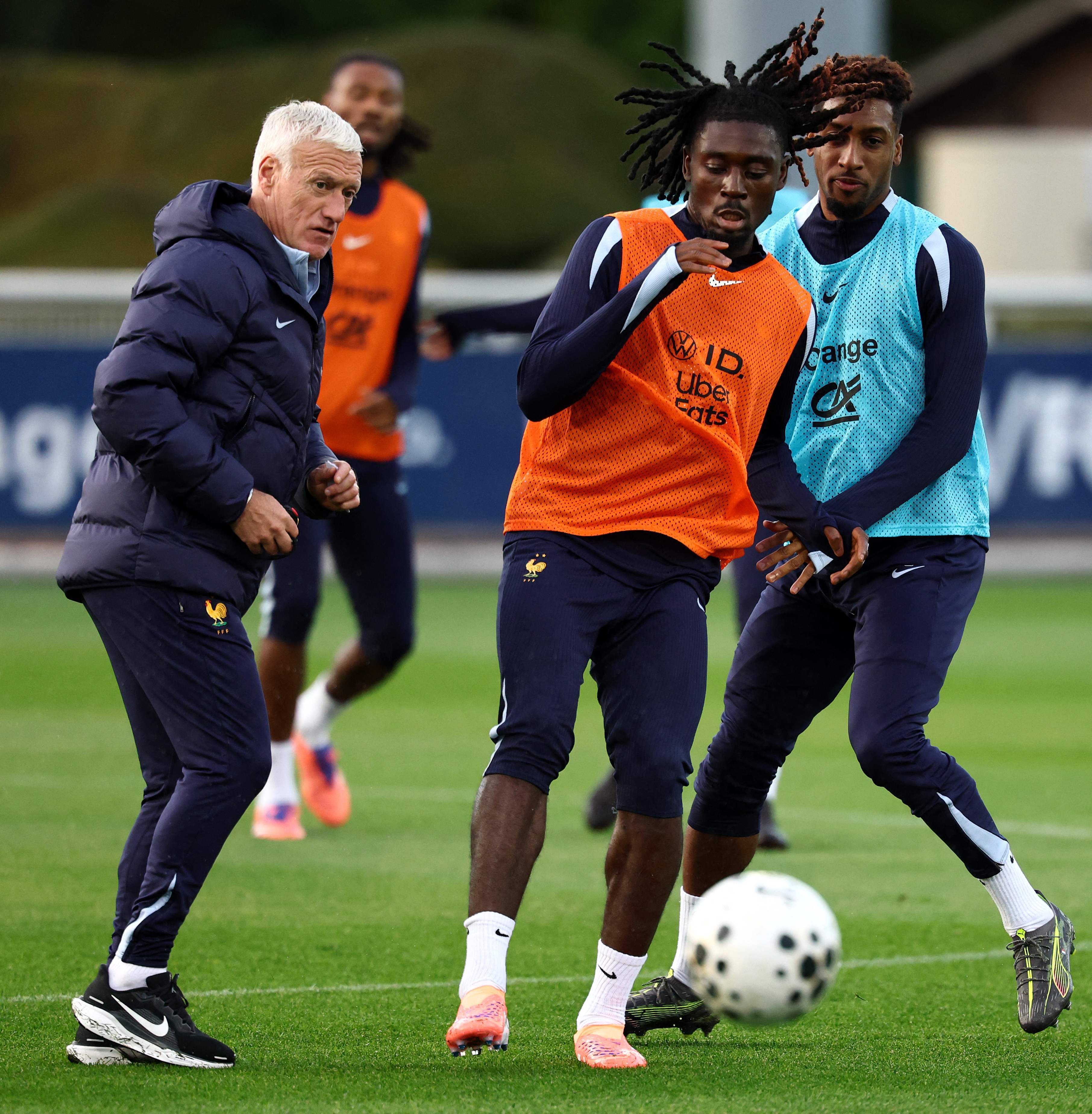 （外代二线）足球——世预赛：法国队备战