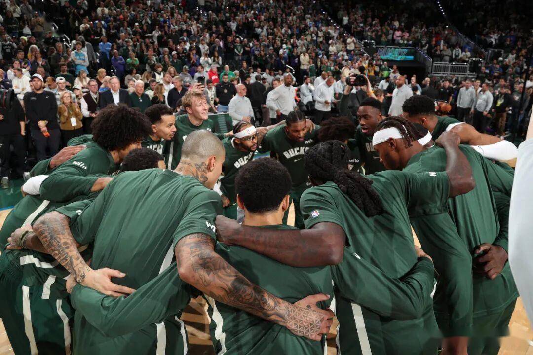 NBA常规赛前瞻:密尔沃基雄鹿 vs 多伦多猛龙